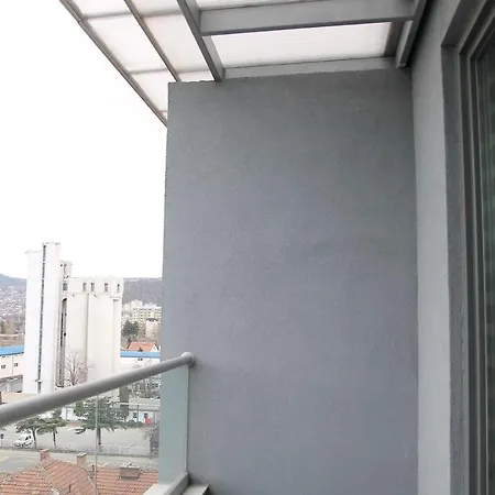 Apartman One *